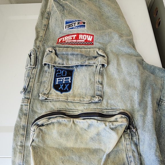 DENIM SHORTS FIRST ROW - Picture 4 of 11